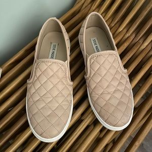 Steve Madden Ecentrcq Quilted Blush Sneaker